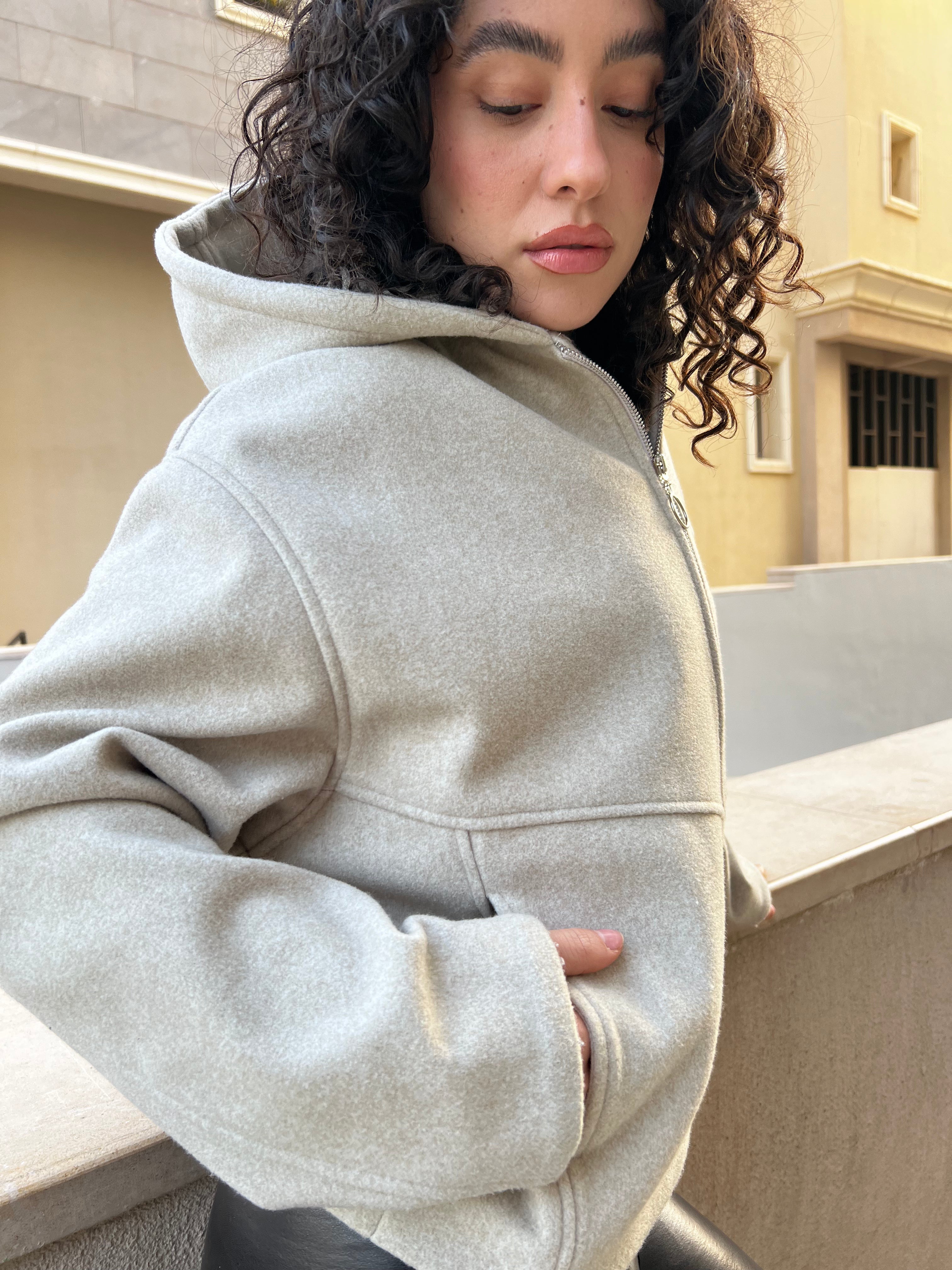 Snug Oversized In Greish Beige